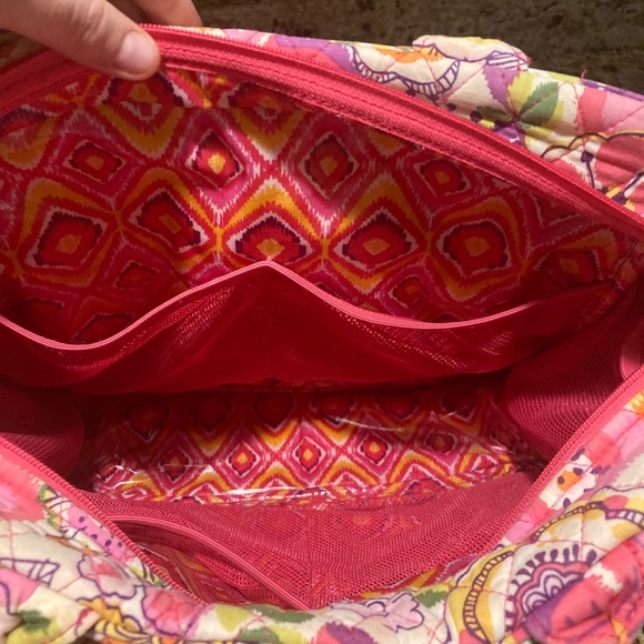Vera Bradley Retired Pattern Clementine Convertible Diaper Bag. - Picture 4 of 7